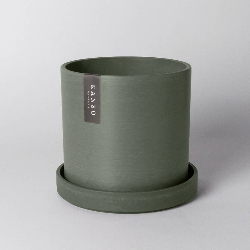 7" Recycled Planter & Saucer