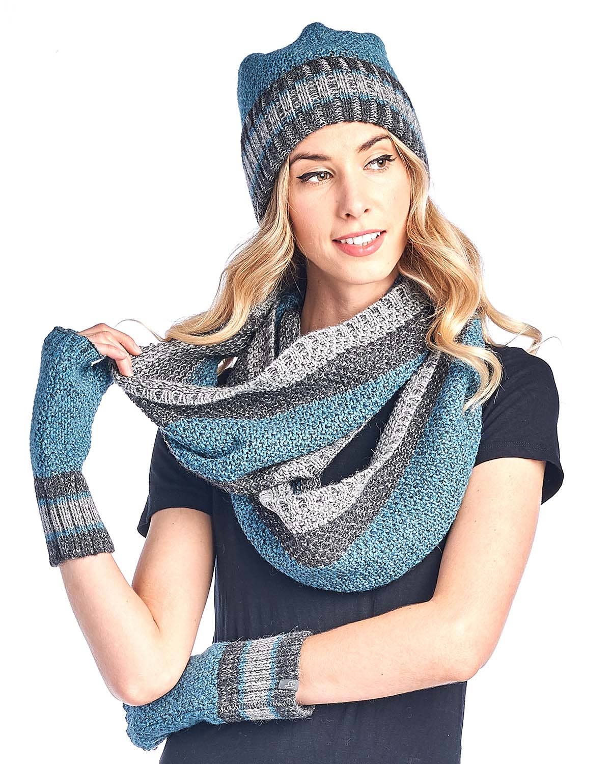 Alpaca Infinity Scarf | Teal Carrera