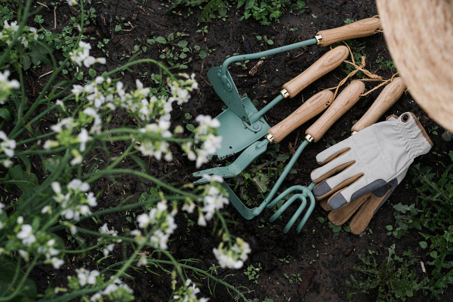 Mint Japanese Weeding Hoe