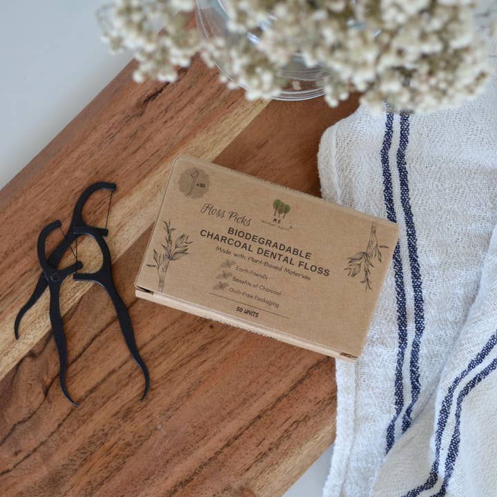 Biodegradable Charcoal Dental Floss Picks | 50ct