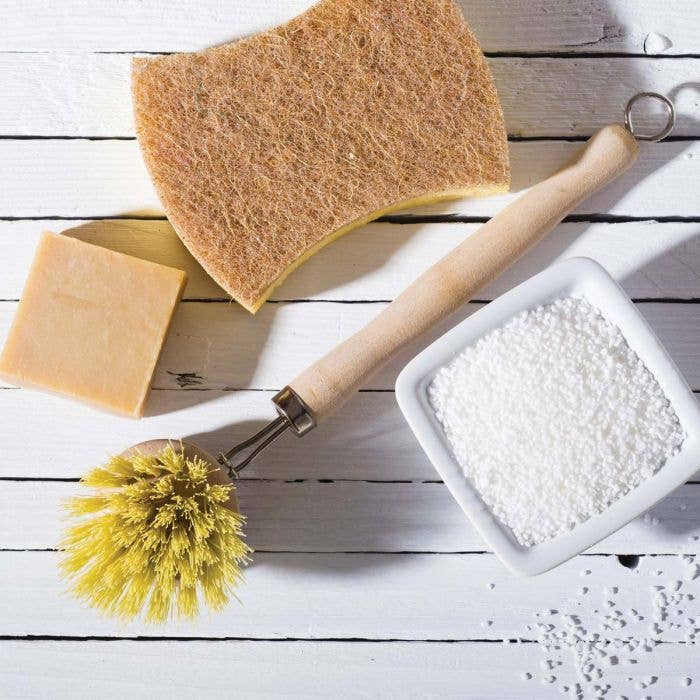 Dish Scrub Brush w/ Wooden Handle