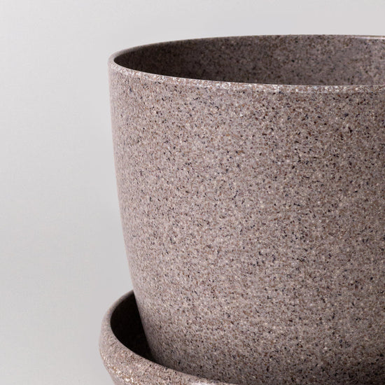 5" Recycled Nut Husk Planter + Saucer