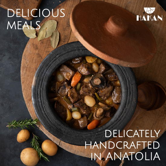 Jumbo Lidded Clay Cooking Pot