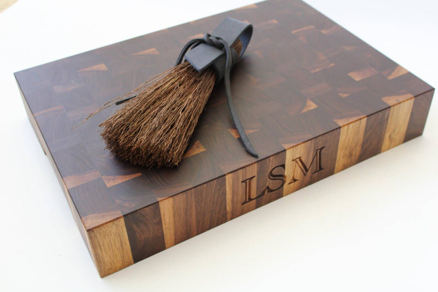 Nesting Broom with Dustpan