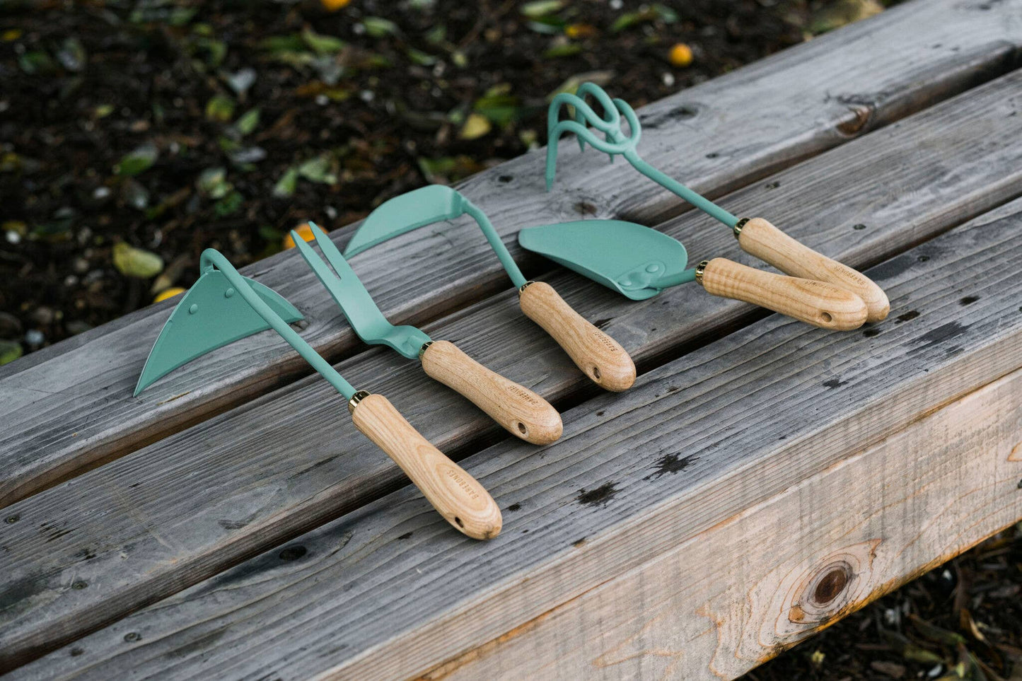 Mint Japanese Weeding Hoe