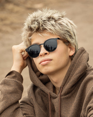 Aren Polarized Sunglasses| Matte Onyx / Walnut Wood / Smoke Polarized Lens
