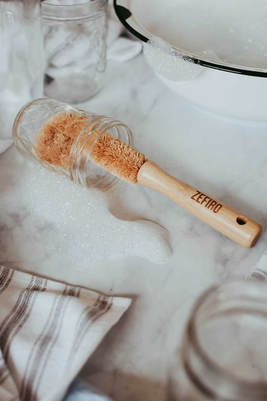 Small Coconut Fiber Bottle Brush