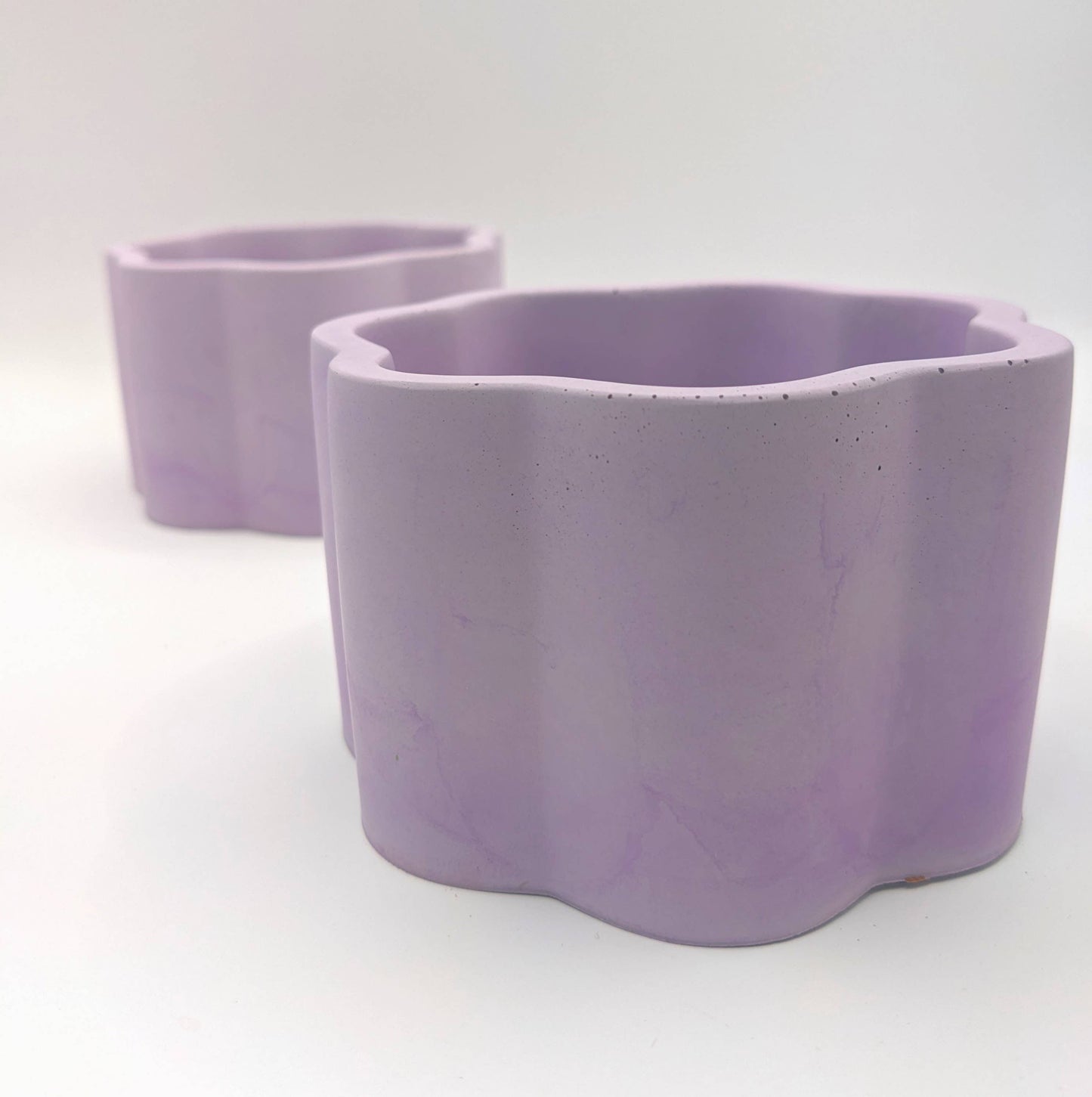 4" Groovy Concrete Planter + Tray