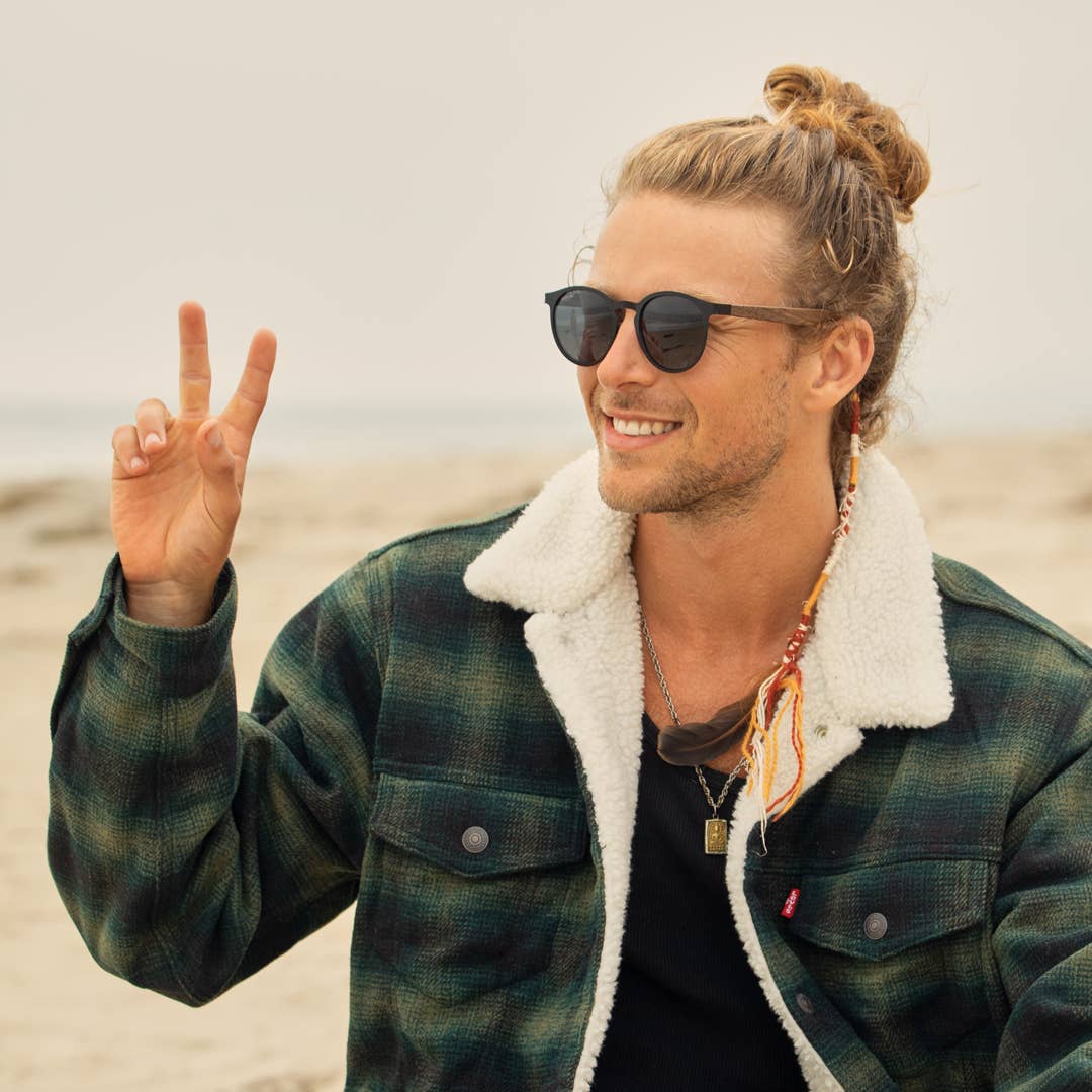 Aren Polarized Sunglasses| Matte Onyx / Walnut Wood / Smoke Polarized Lens