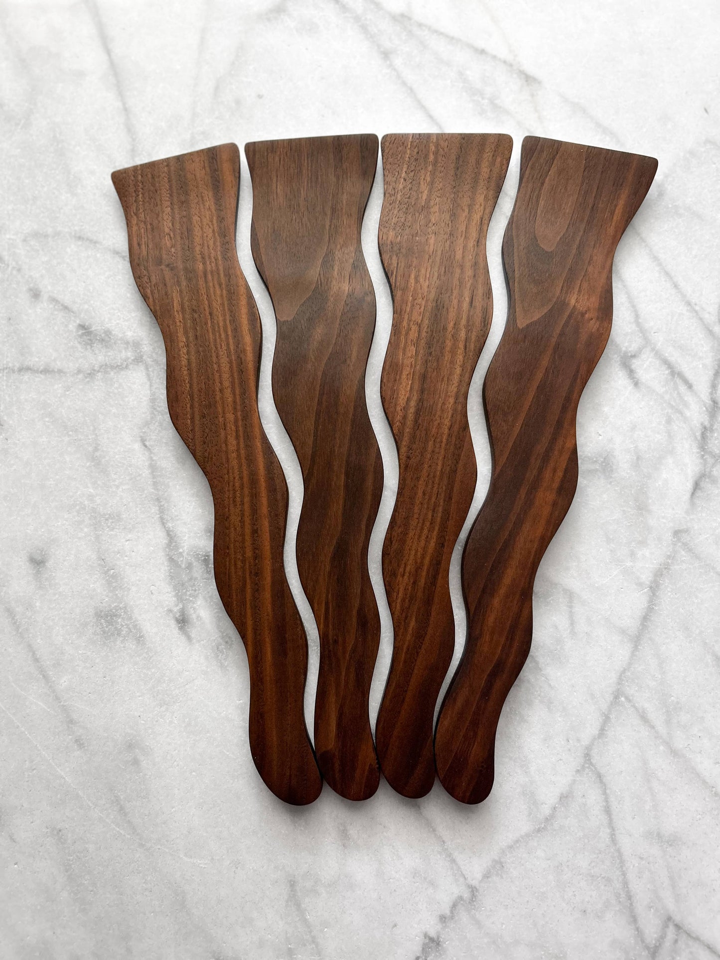 Wavy Spatula | Walnut