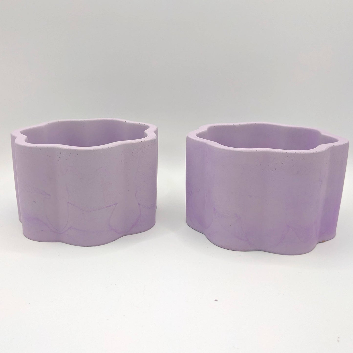 4" Groovy Concrete Planter + Tray